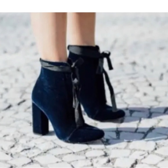 Zara Blue Velvet Zipper Ankle Boots Lace Up Heels Size 37EU /US7.5 - Picture 1 of 13